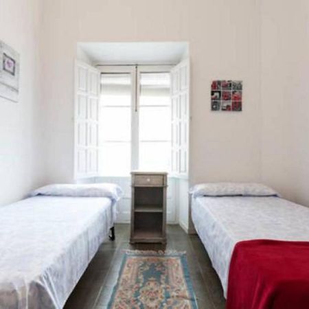 Apartamentos Rg Arenal Seville Phòng bức ảnh