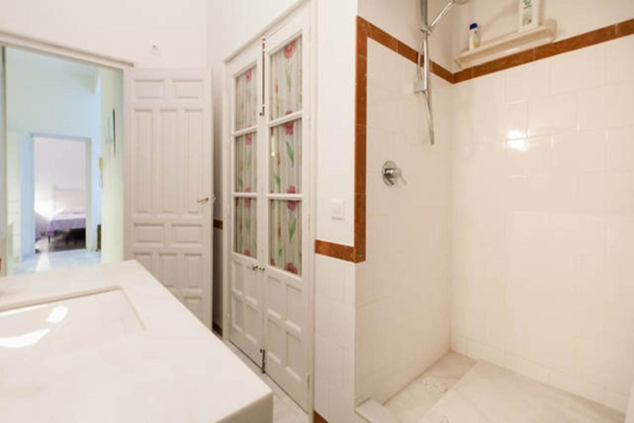Apartamentos Rg Arenal Seville Phòng bức ảnh