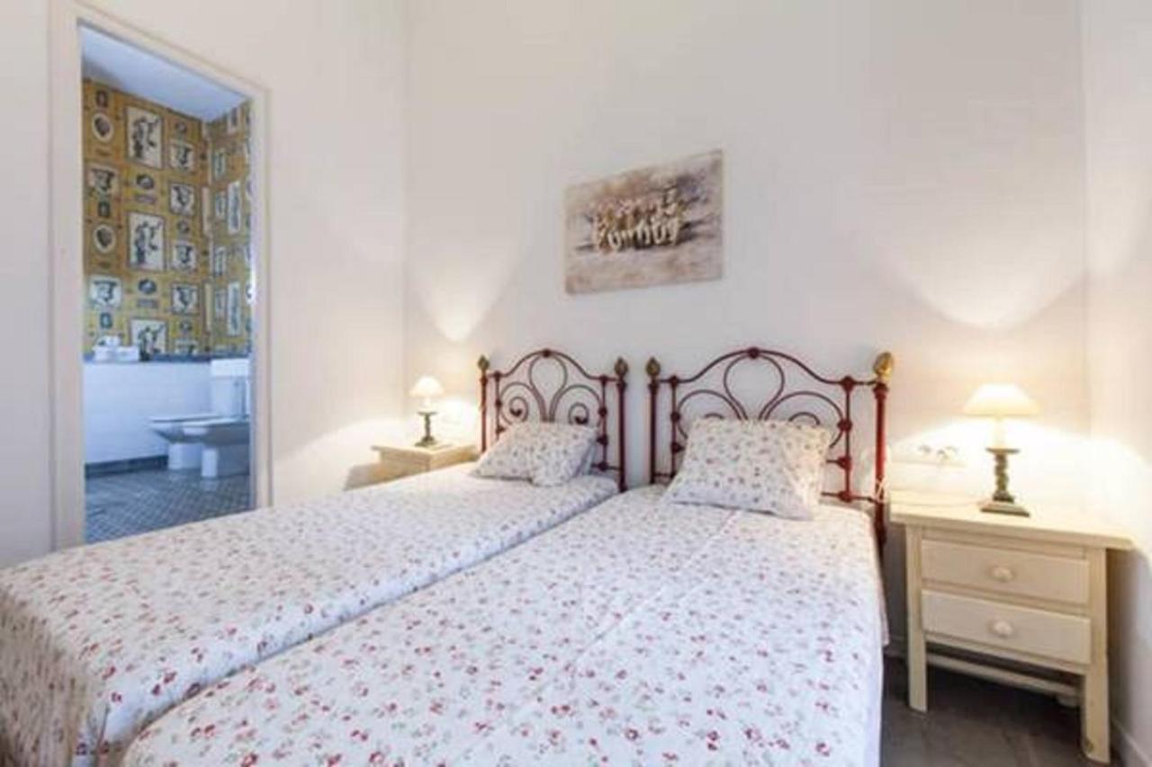 Apartamentos Rg Arenal Seville Phòng bức ảnh