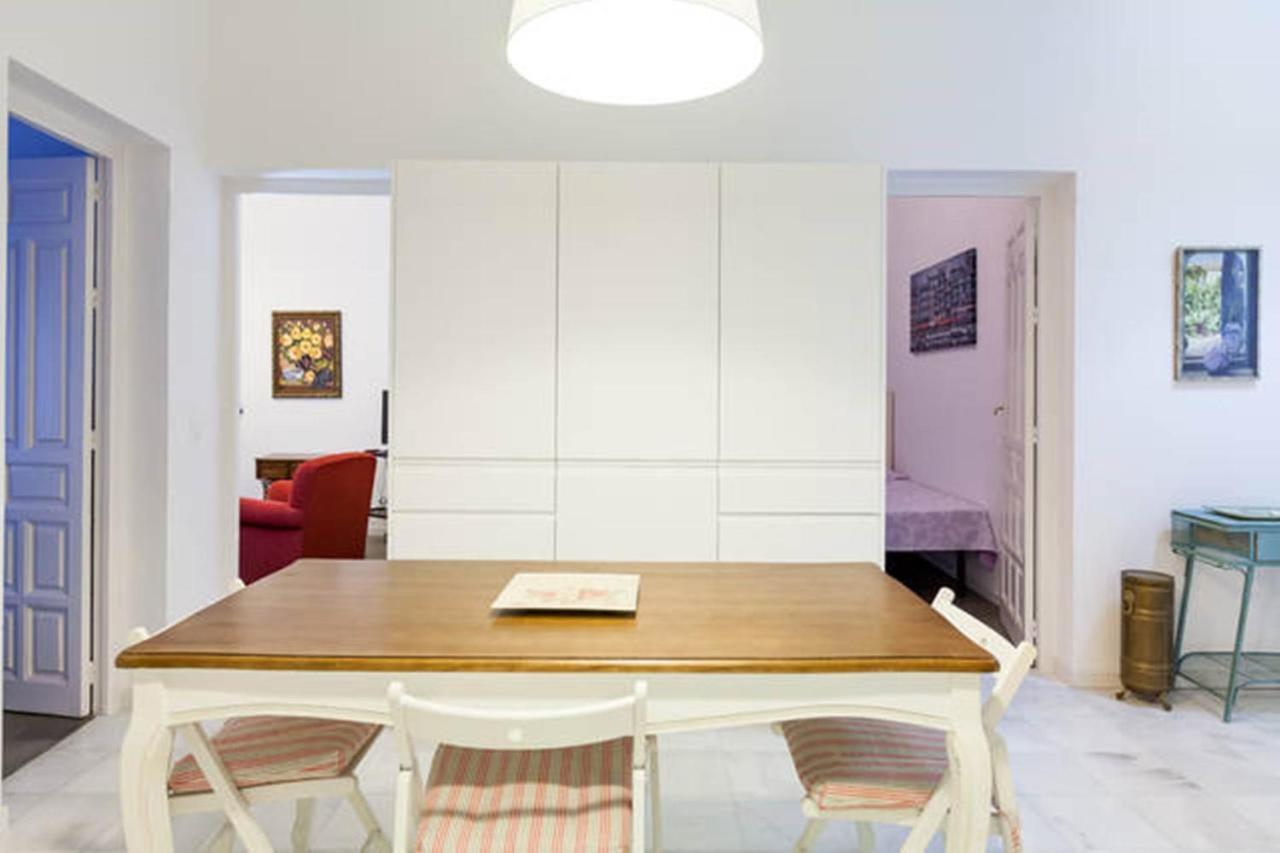 Apartamentos Rg Arenal Seville Phòng bức ảnh