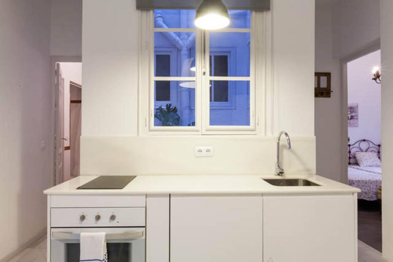 Apartamentos Rg Arenal Seville Phòng bức ảnh
